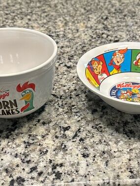 Vintage Kellogg’s Collectible Cereal Bowls 1993 & 2004 Set of 2